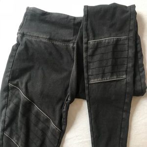 Legging with patches